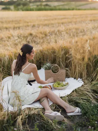 Сукня Сінді на бретелях жовта