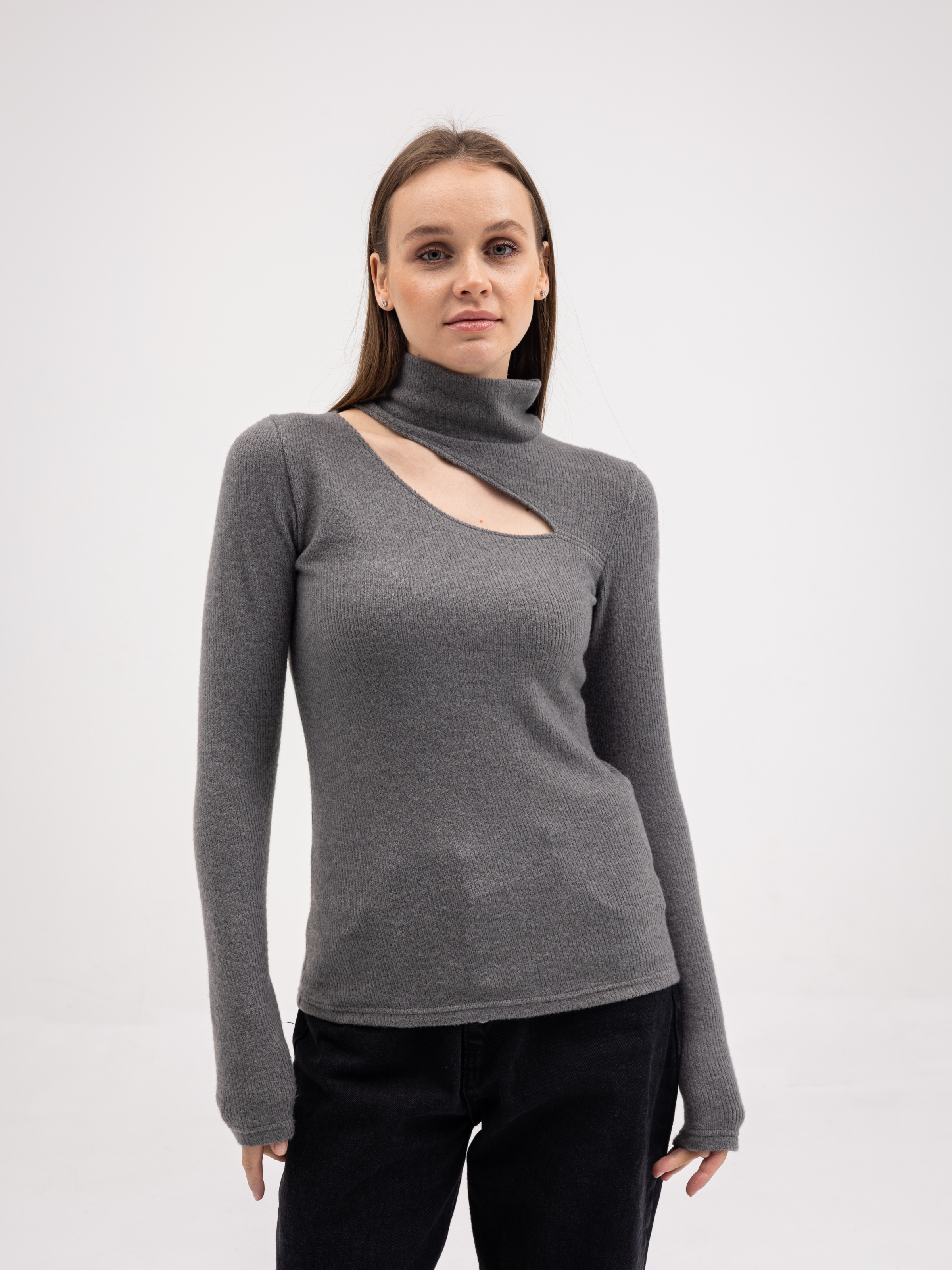 Keri Long-Sleeve Top with Neckline Grey