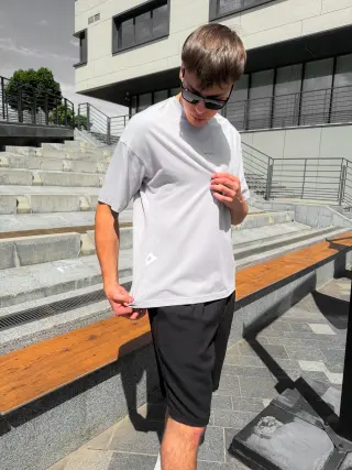 Gray T-shirt (Kulir)