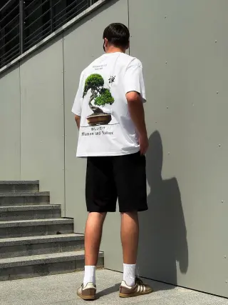 White T-shirt green tree