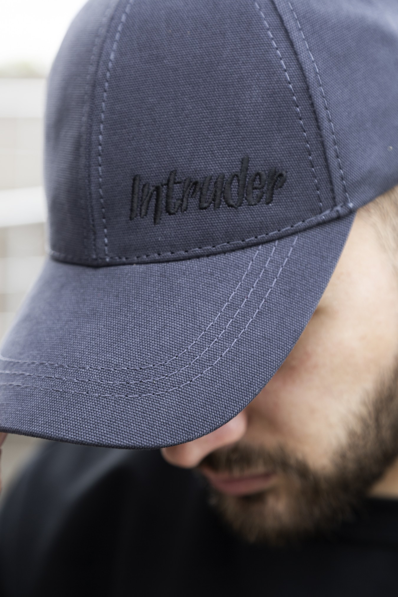Кепка чоловіча Intruder mal сіра