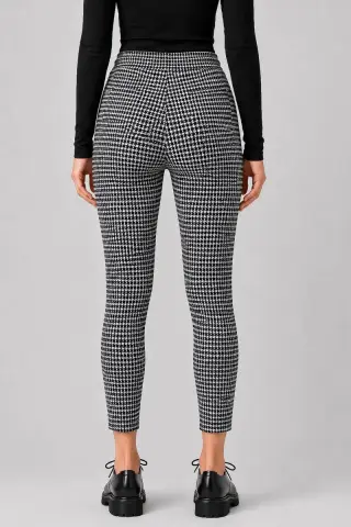Women's checkered pants with fur lining, black color, 129R3826-3