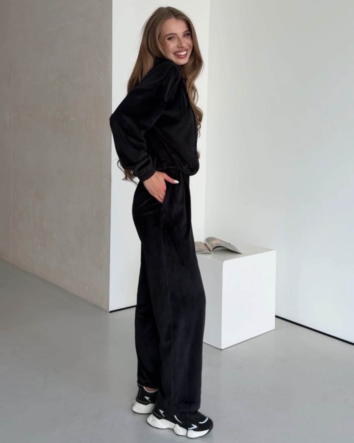 Velvet Transformer Suit 4 in 1 Black Merlini Velurra