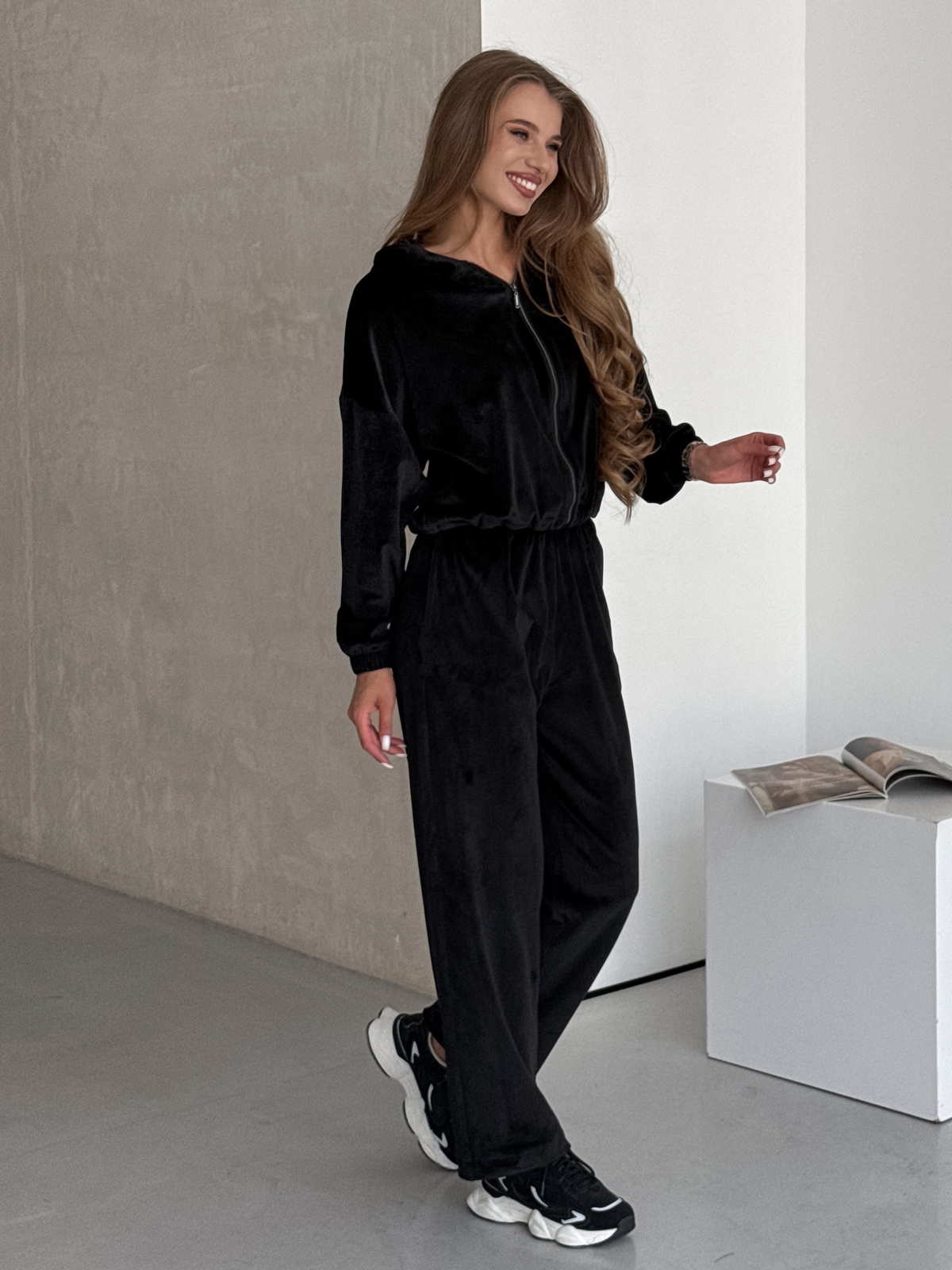 Velvet Transformer Suit 4 in 1 Black Merlini Velurra