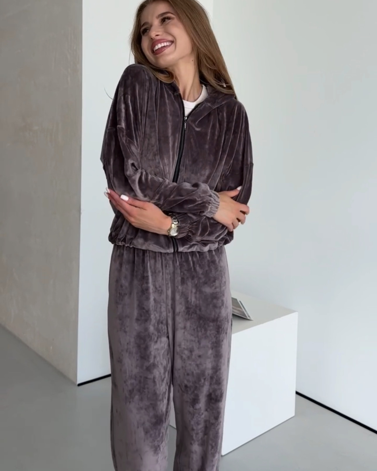 Velvet Transformer Suit 4 in 1 Beige Merlini Velurra