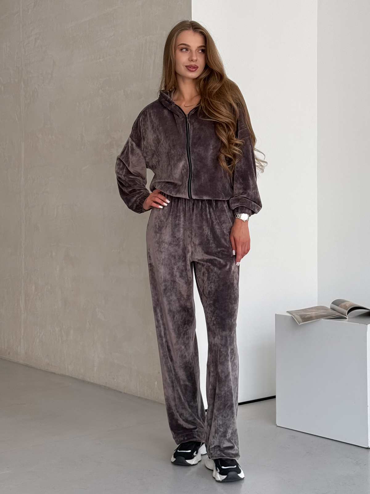Velvet Transformer Suit 4 in 1 Beige Merlini Velurra
