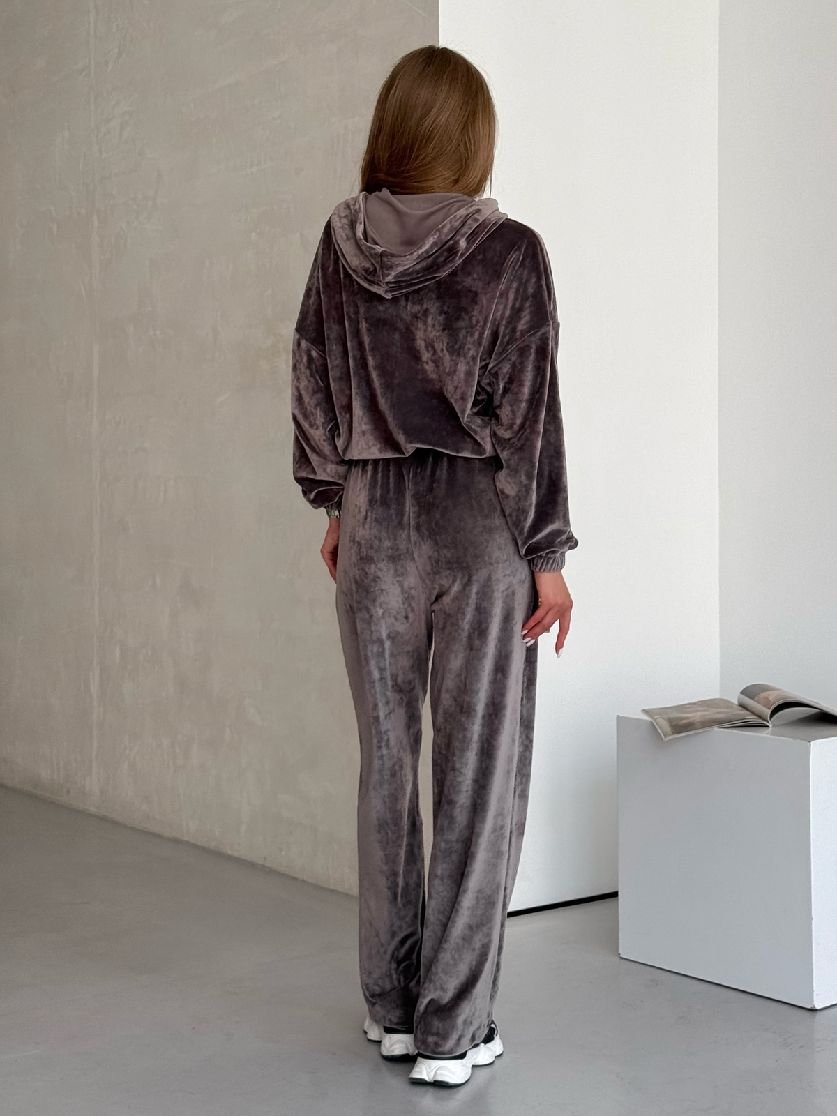 Velvet Transformer Suit 4 in 1 Beige Merlini Velurra