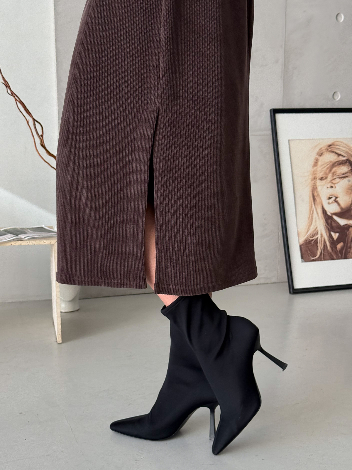 Long dress with belt and high neck chocolate Merlini Ferra