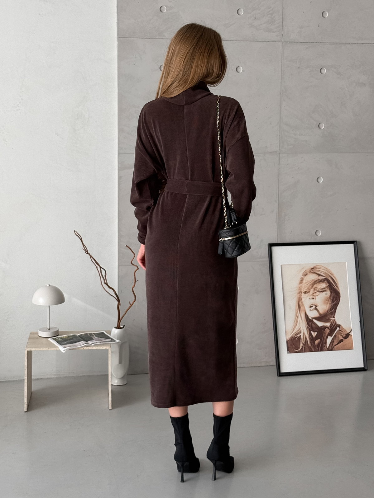Long dress with belt and high neck chocolate Merlini Ferra