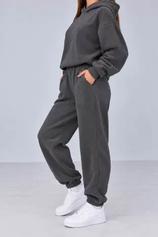 Women's knit suit, gray color, 244R9137