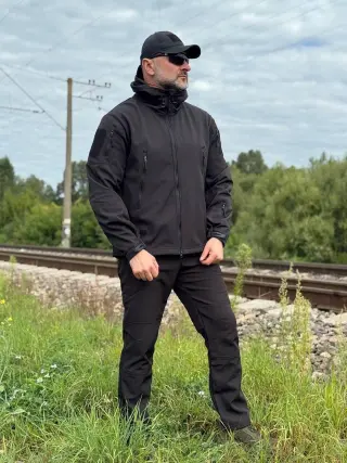 Костюм чорний софтшел ESDY