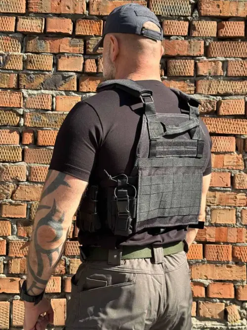 Tactical Plate Carrier Single Sword with 7 Pouches, Black