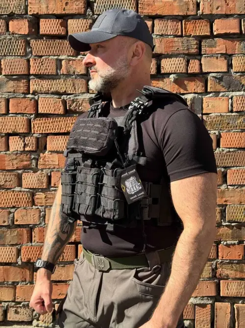 Tactical Plate Carrier Single Sword with 7 Pouches, Black