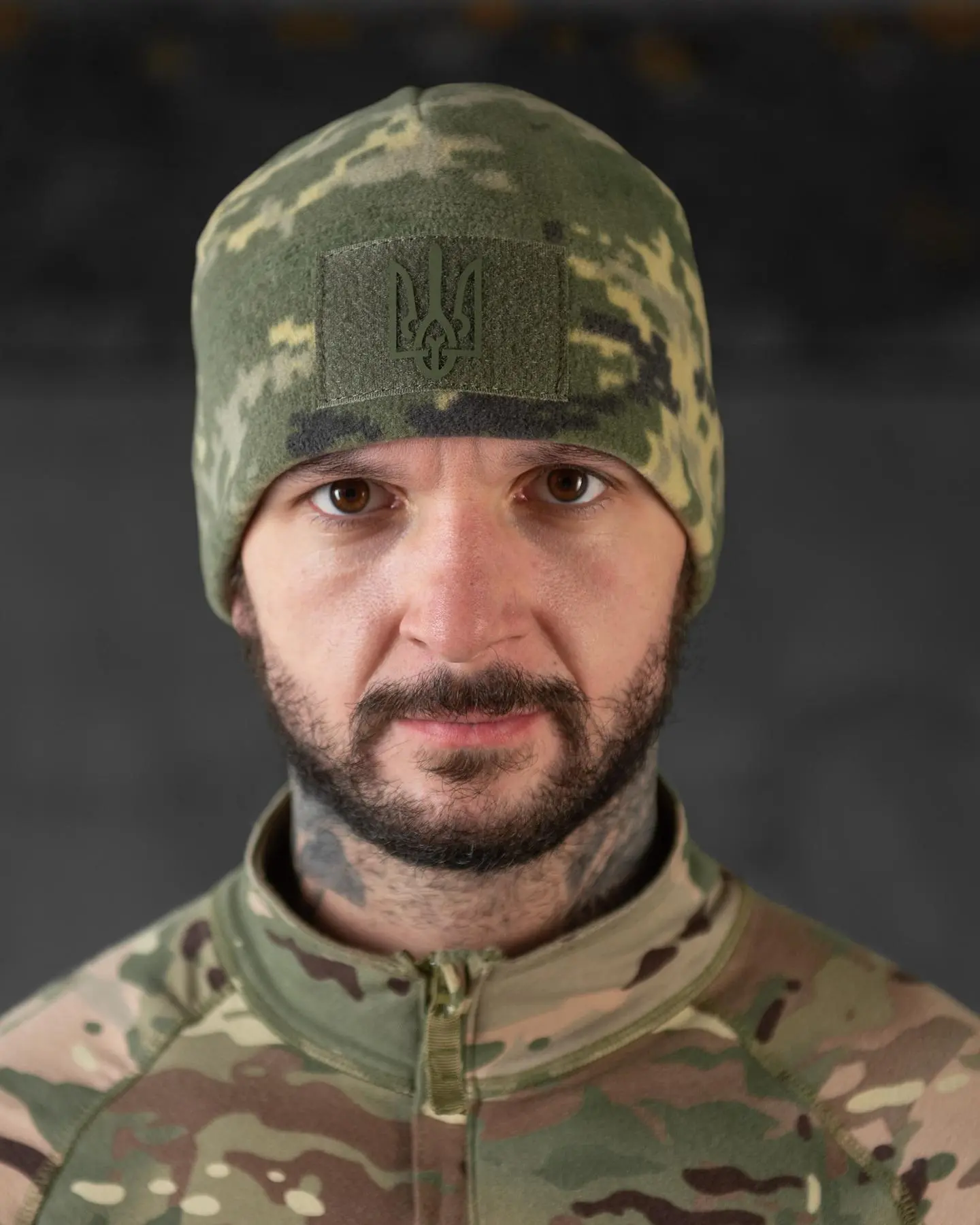 Шапка флісова піксель з липучкою та гербом
