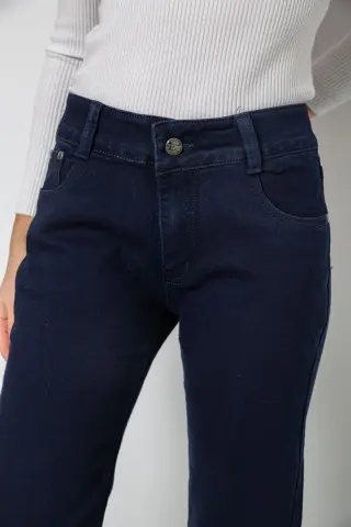 Джинси жіночі Slim Fit, колір темно-синій, 244R1049