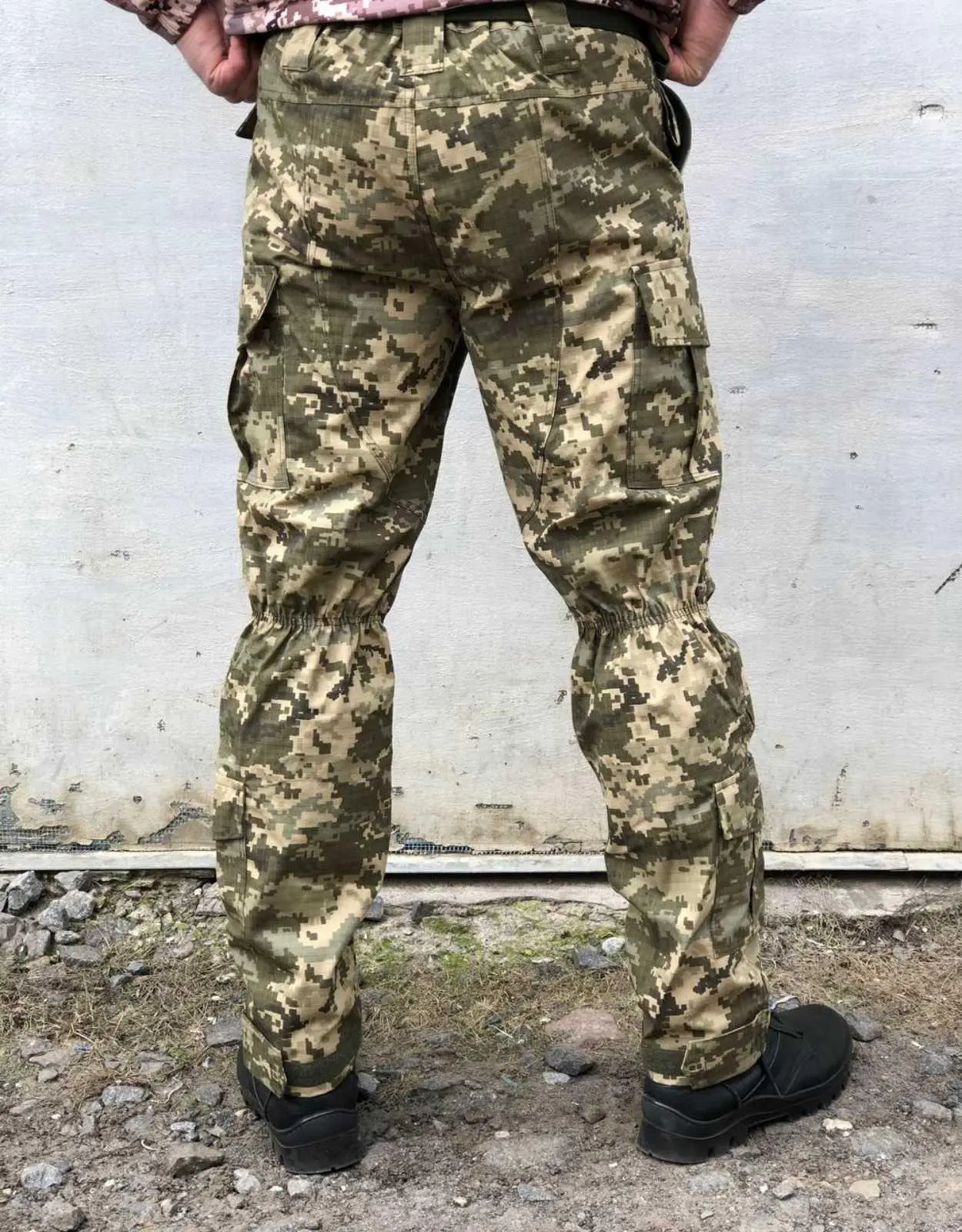 Штани тактичні ріпстоп піксель зі стяжками під коліном