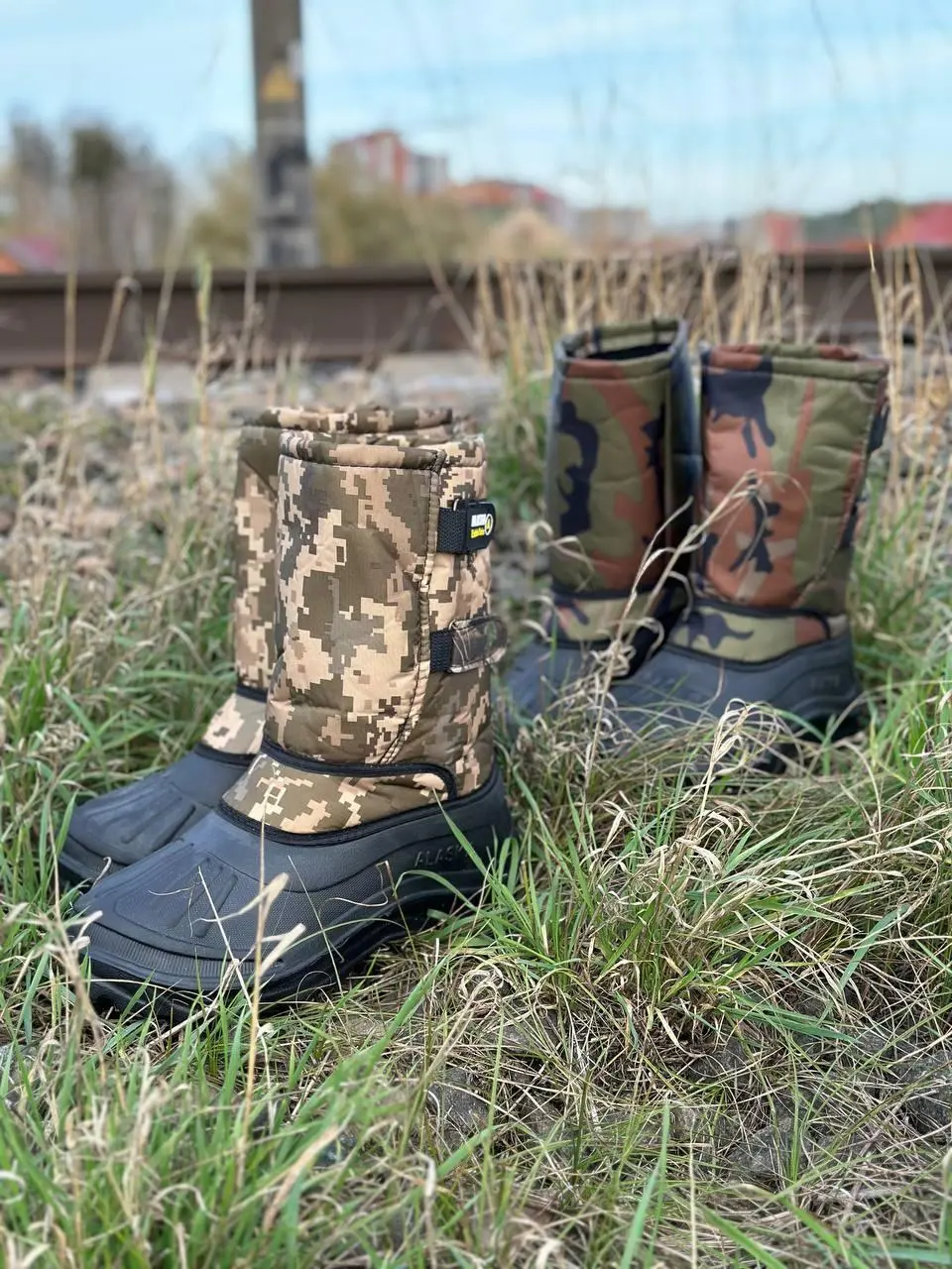Теплі водонепроникні гумові чоботи на липучці "Аляска" піксель та мультикам