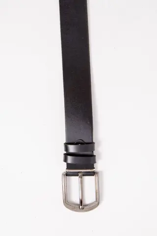 Шкіряний чоловічий ремінь чорного кольору, класика 196R40U1W4