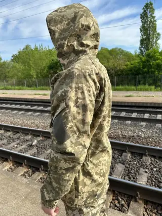 Куртка піксель з капюшоном горка