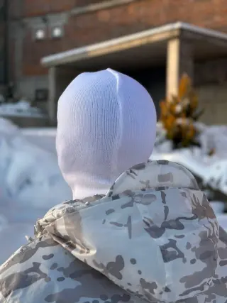 Балаклава в’язана біла