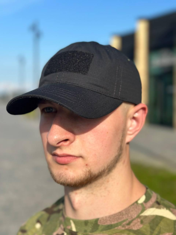 бейсболка чорна