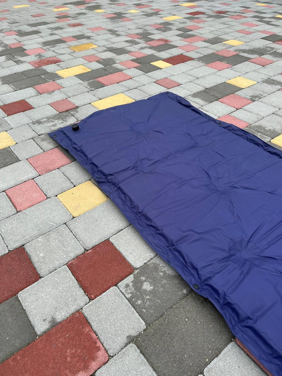 каремат самонадувний синій