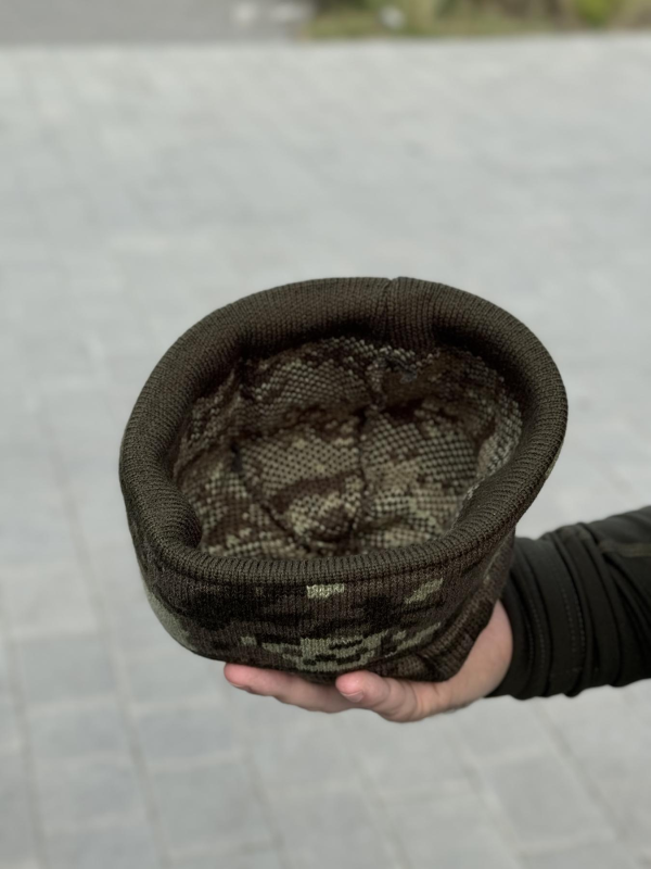 шапка в*язана піксель з відворотом