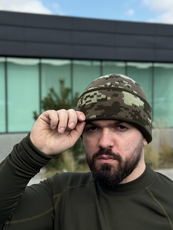 шапка в*язана піксель з відворотом