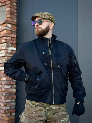 Бомбер льотний чорний AIR Forces Black
