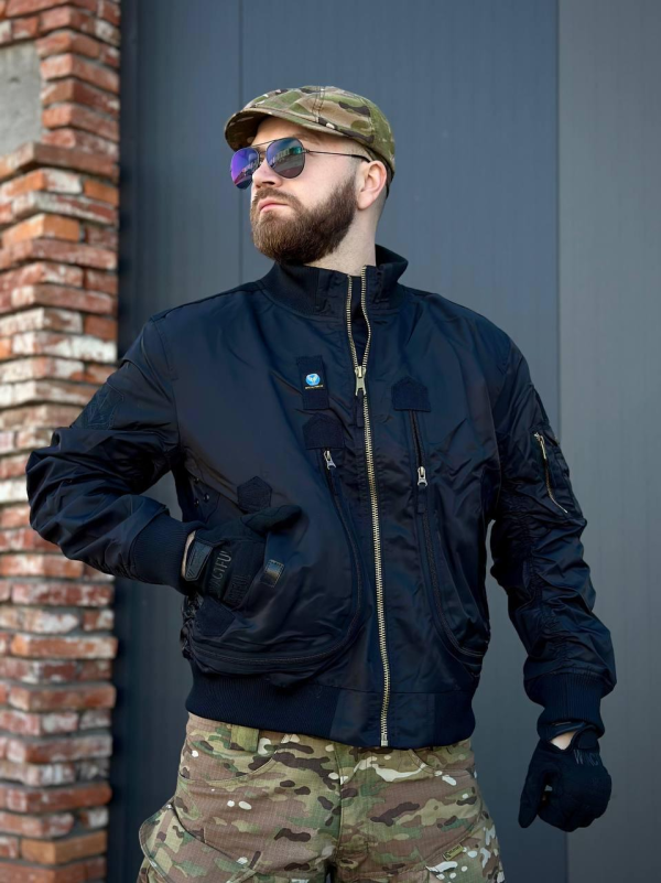 Бомбер льотний чорний AIR Forces Black